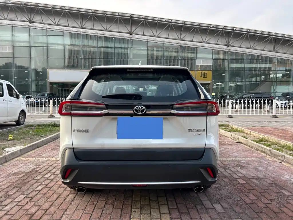 Toyota Wildlander 2023 2.0L CVT Luxury PLUS