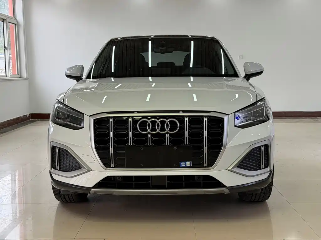 Audi Q2L — миниатюра 2