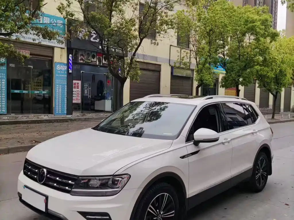 Volkswagen Tiguan L 2021