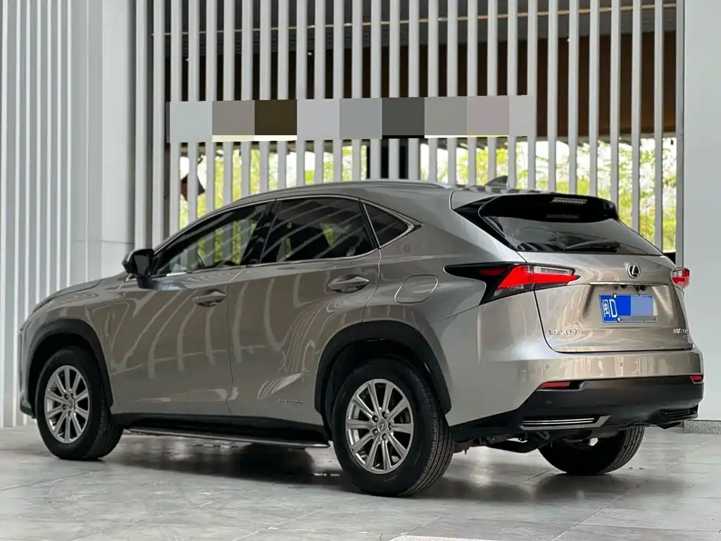 Lexus NX — миниатюра 6