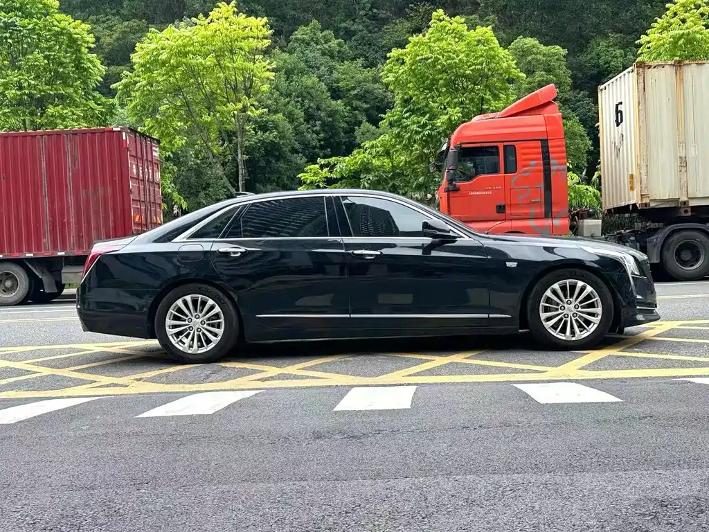 Cadillac CT6 — миниатюра 7