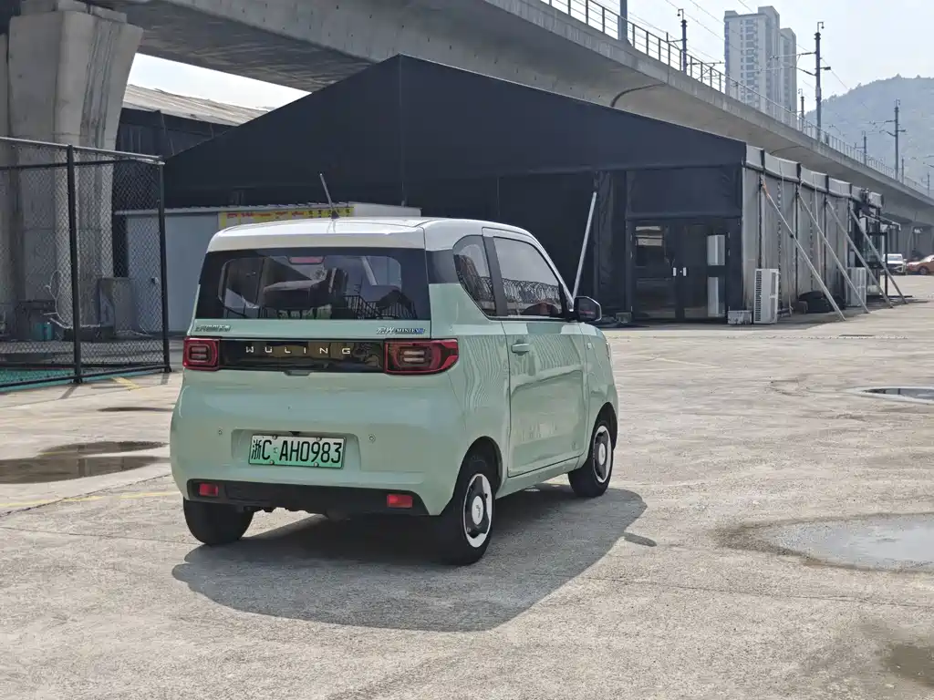Wuling MINIEV — миниатюра 7