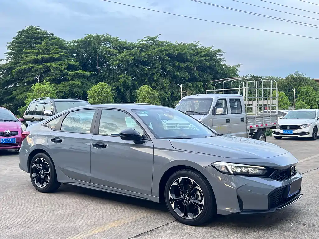 Honda Civic 2025 240TURBO CVT Pro
