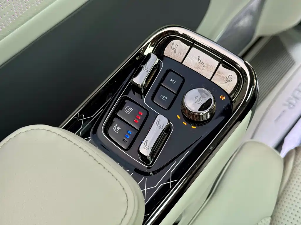 ZEEKR EXTREME KRYPTON 009