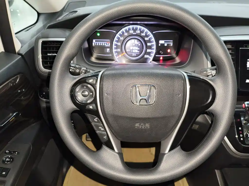 Honda Odyssey — миниатюра 10