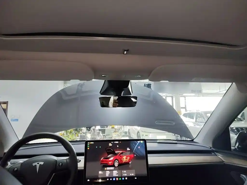Tesla Model Y 2022 — фото 17