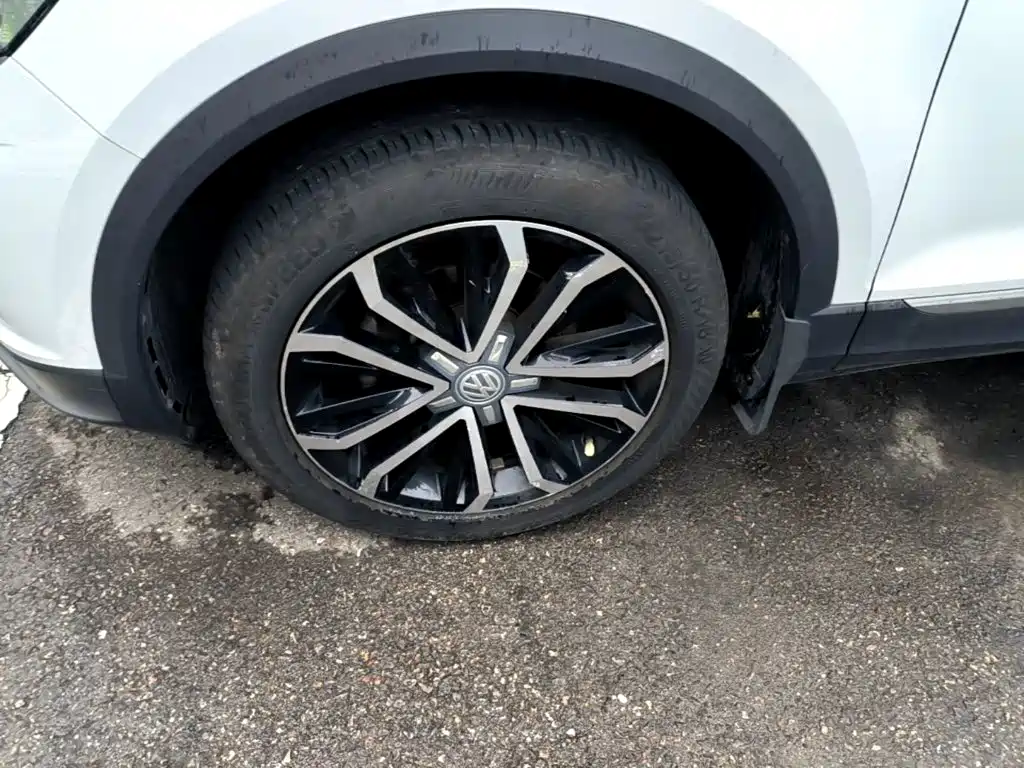 Volkswagen T-Roc — миниатюра 23