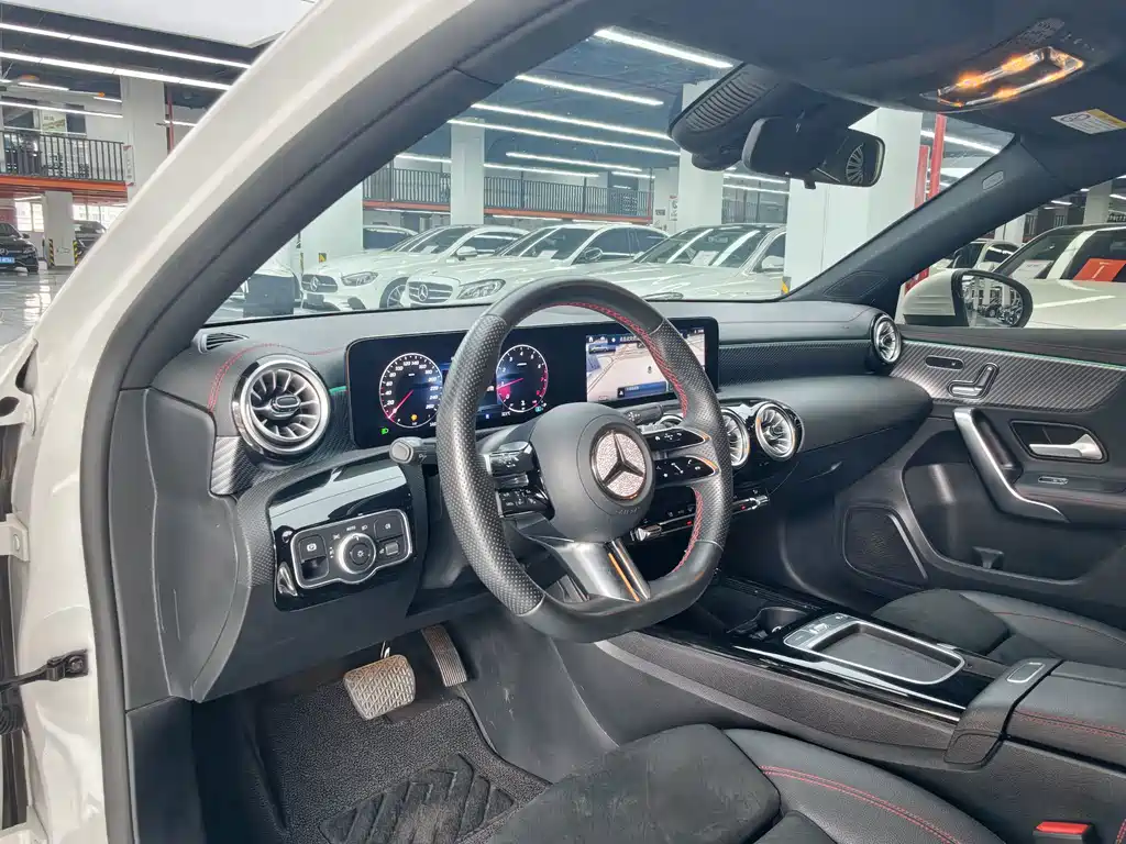 Mercedes-Benz A-Class — миниатюра 5