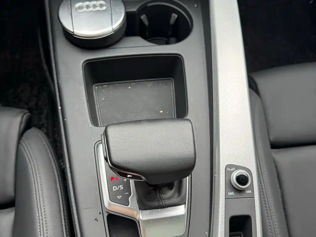 Audi A4 (Import) — миниатюра 17