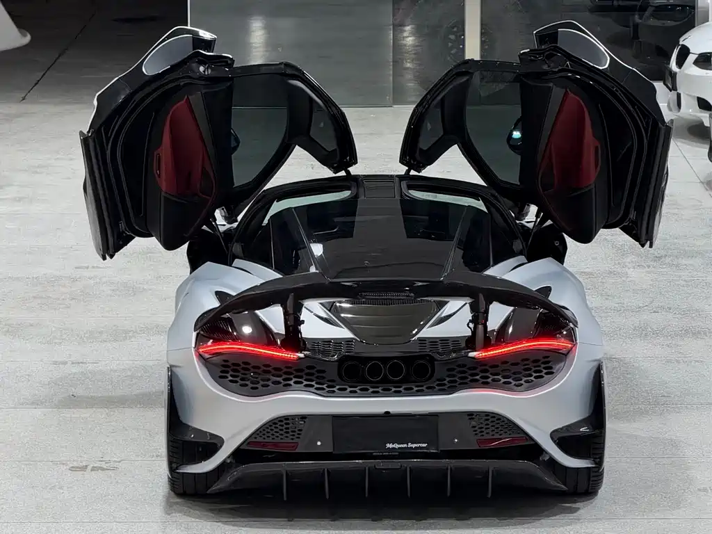 McLaren 720S — миниатюра 4