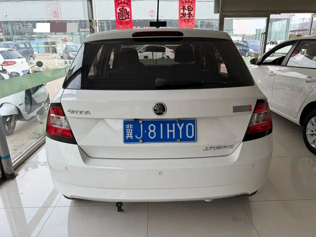 Skoda Fabia — миниатюра 8