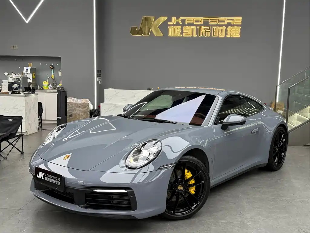 Porsche 911
