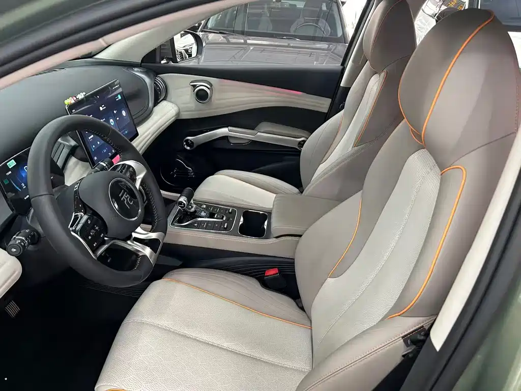 BYD Yuan Plus — миниатюра 8