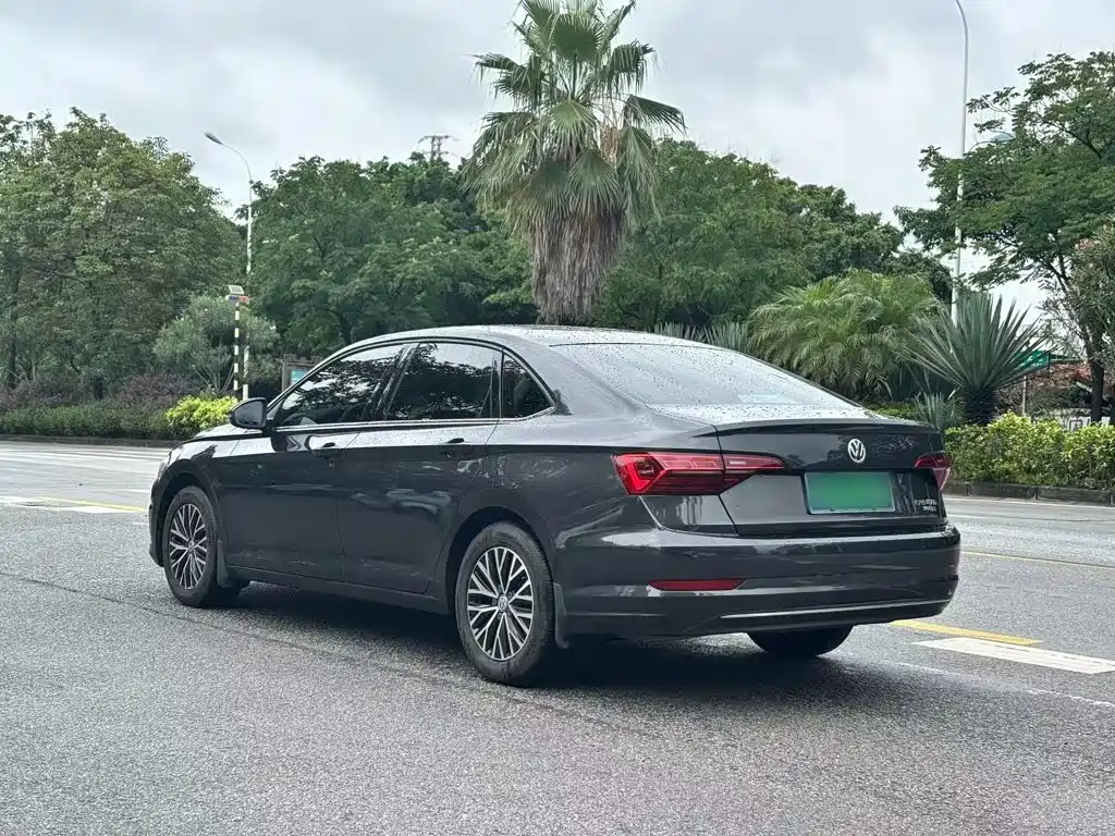 Volkswagen Sagitar — миниатюра 5