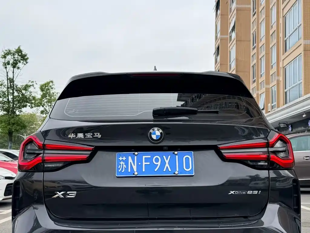 BMW X3 — миниатюра 8