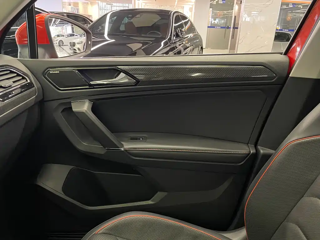 Volkswagen Tiguan L — миниатюра 22