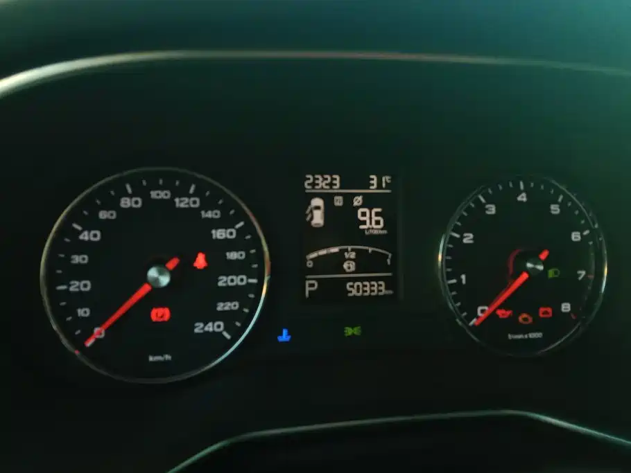 Roewe RX8 — миниатюра 14