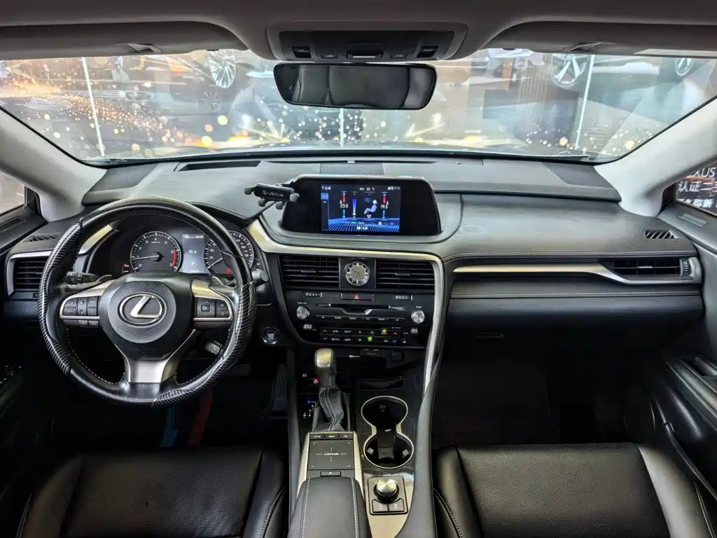 Lexus RX — миниатюра 6
