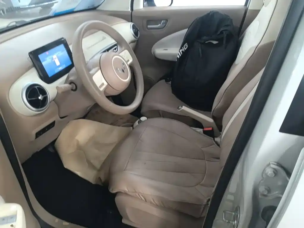 Wuling MINIEV — миниатюра 15