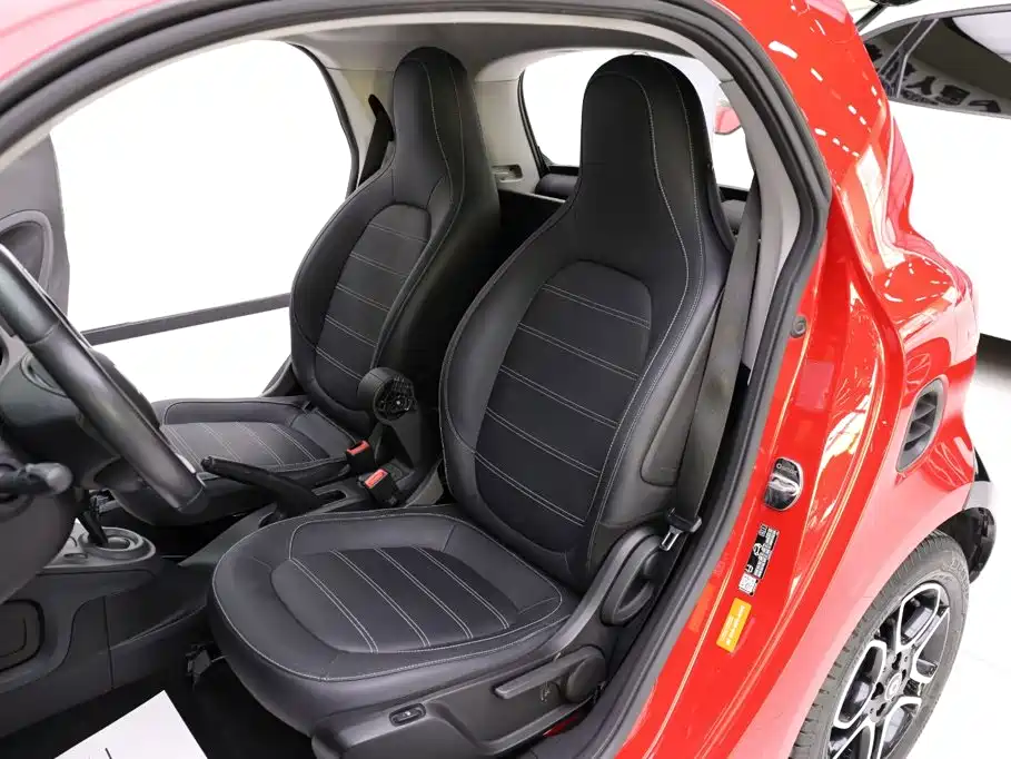 smart Smart Fortwo — миниатюра 8