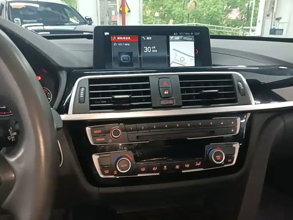 BMW 3 Series GT — миниатюра 13