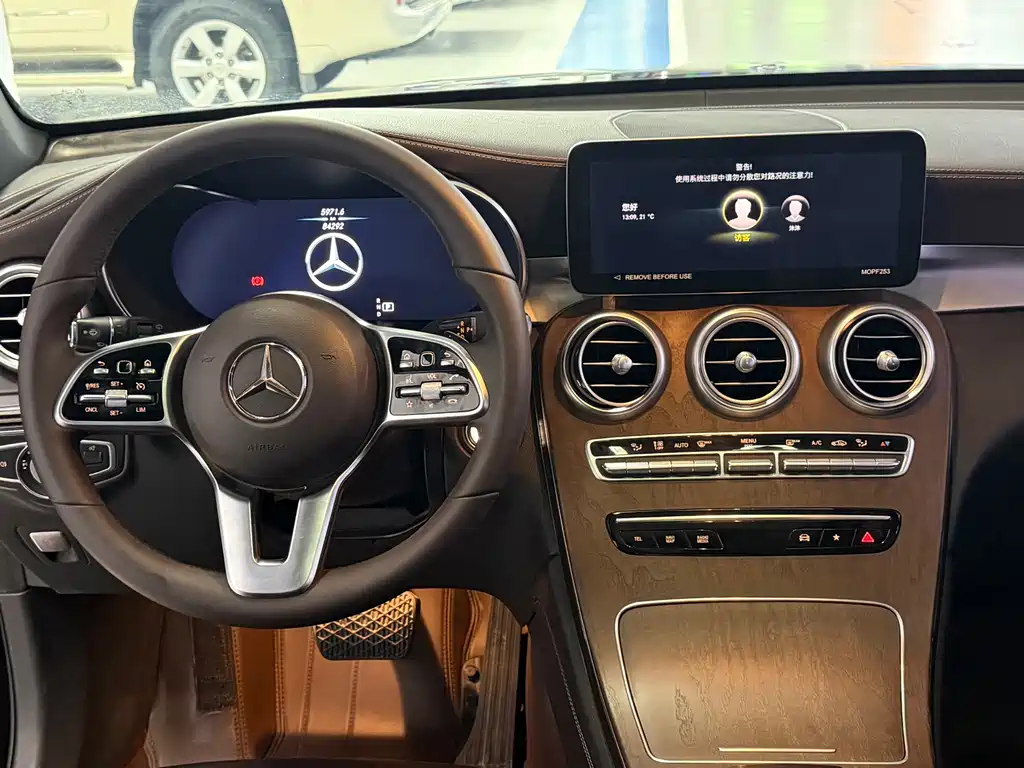 Mercedes-Benz GLC 2022 — фото 4
