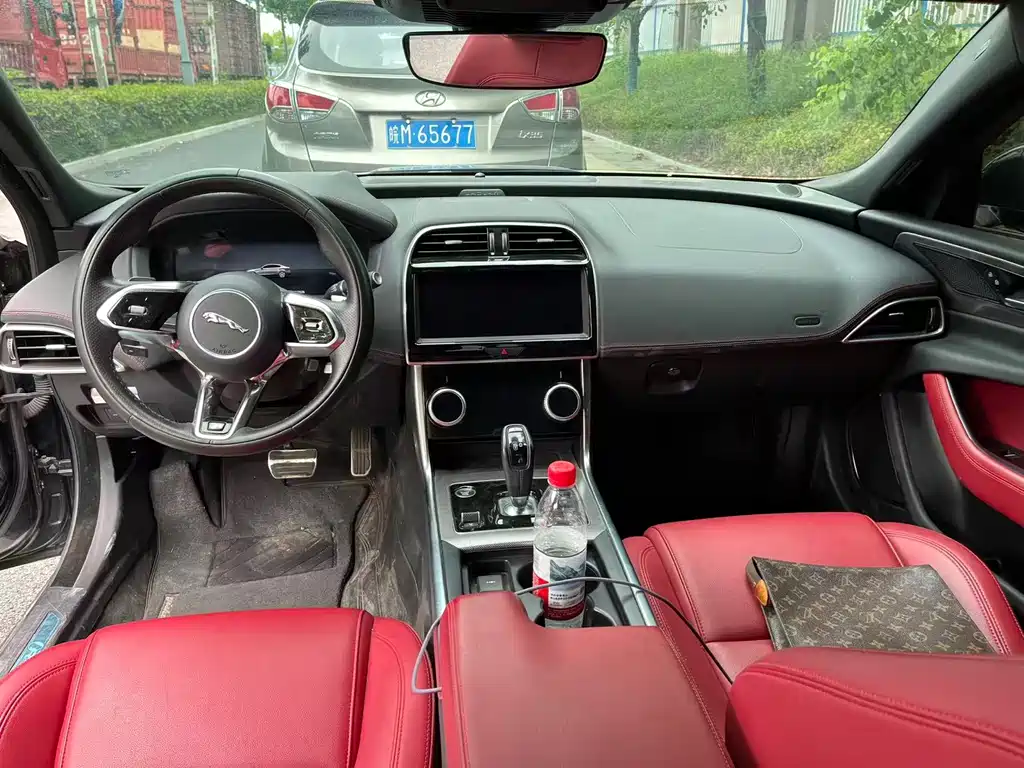 Jaguar XEL — миниатюра 8