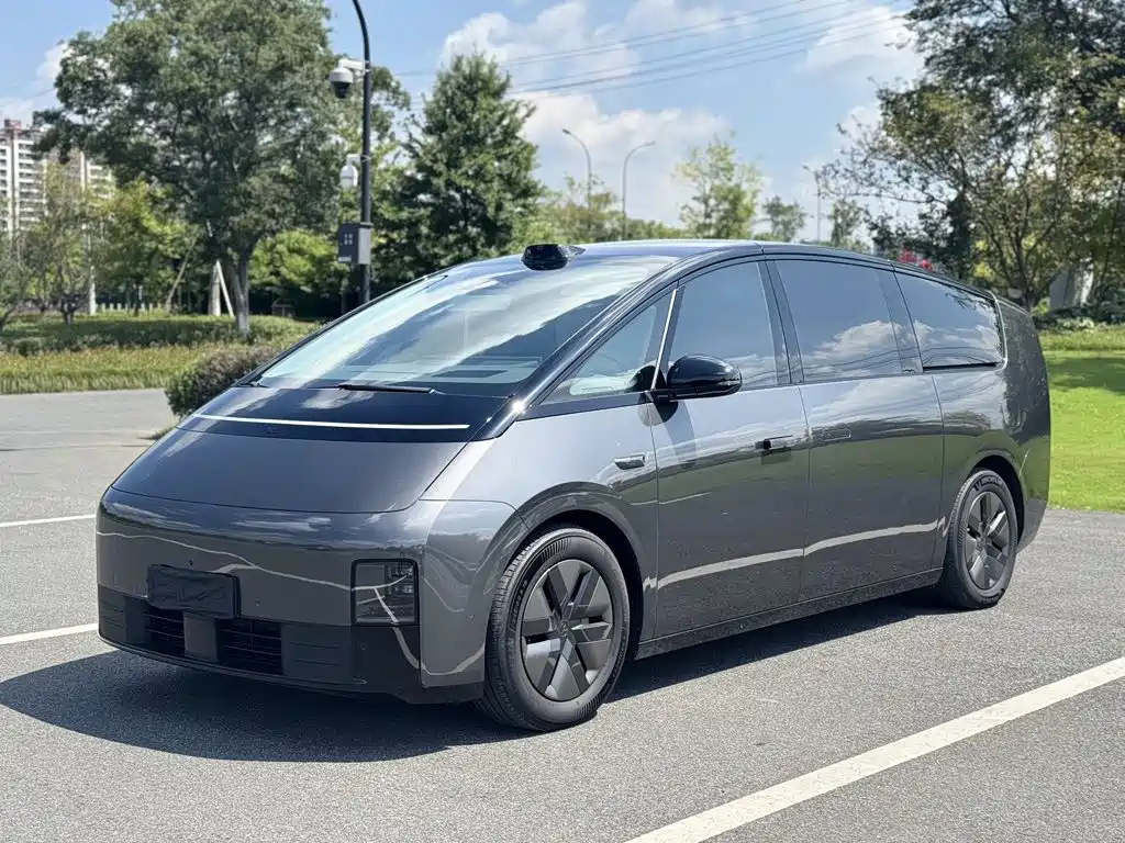 Li Auto Li MEGA