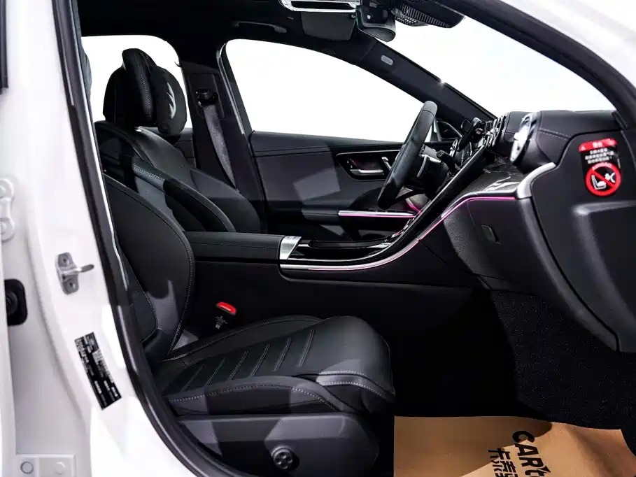 Mercedes-Benz C-Class — миниатюра 19