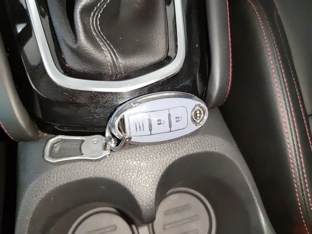 Nissan Qashqai — миниатюра 9