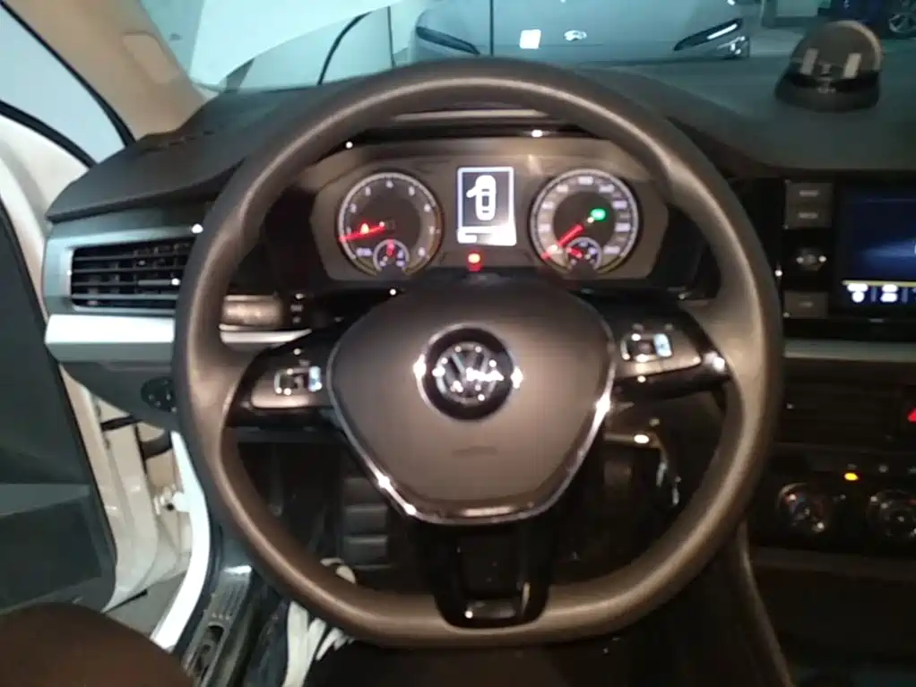 Volkswagen Lavida — миниатюра 11