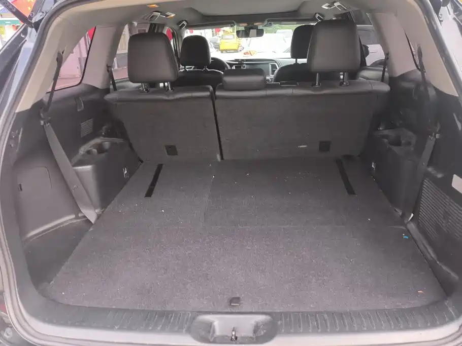 Toyota Highlander — миниатюра 4