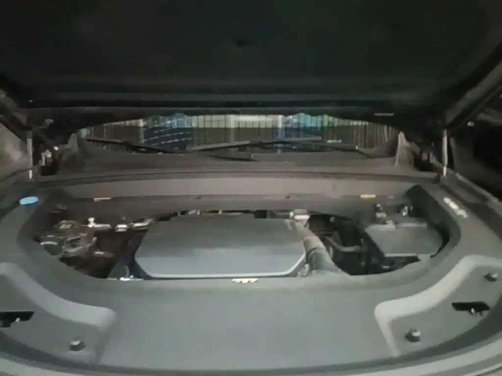 Li Auto Li L8 — миниатюра 20