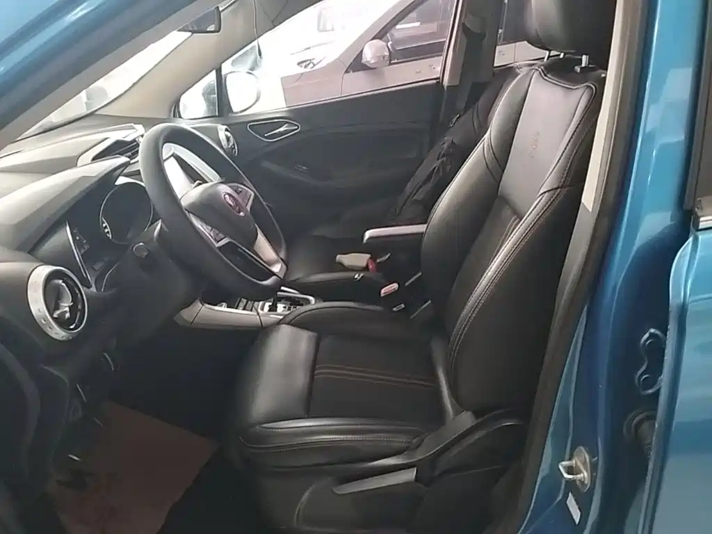 BYD Yuan — миниатюра 15