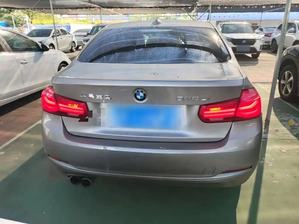 BMW 3 Series — миниатюра 6