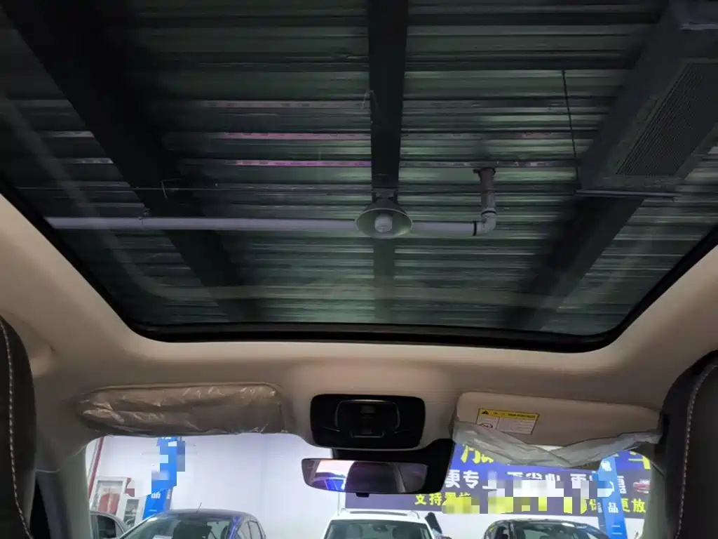 Roewe RX5 New Energy — миниатюра 18