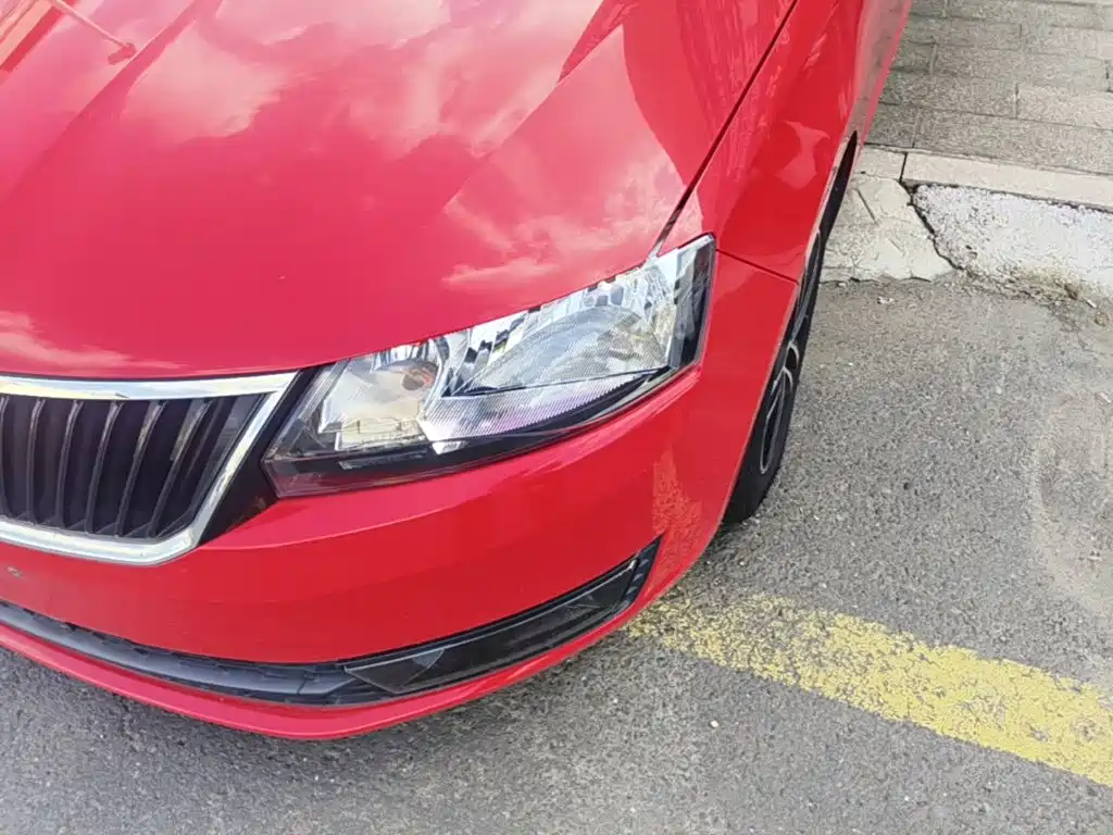 Skoda Rapid Spaceback — миниатюра 24