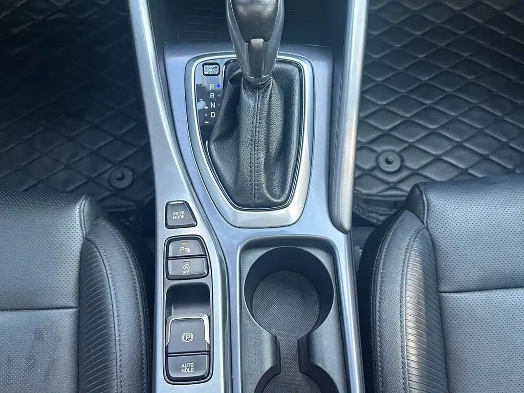 Hyundai Fista — миниатюра 12