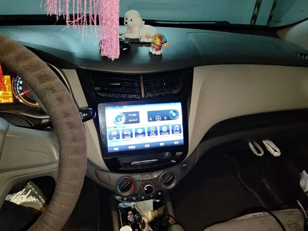 Chevrolet Sail — миниатюра 9