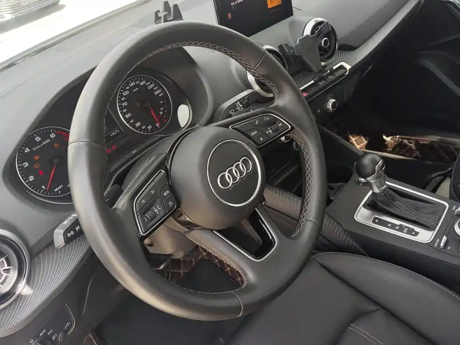 Audi Q2L — миниатюра 15