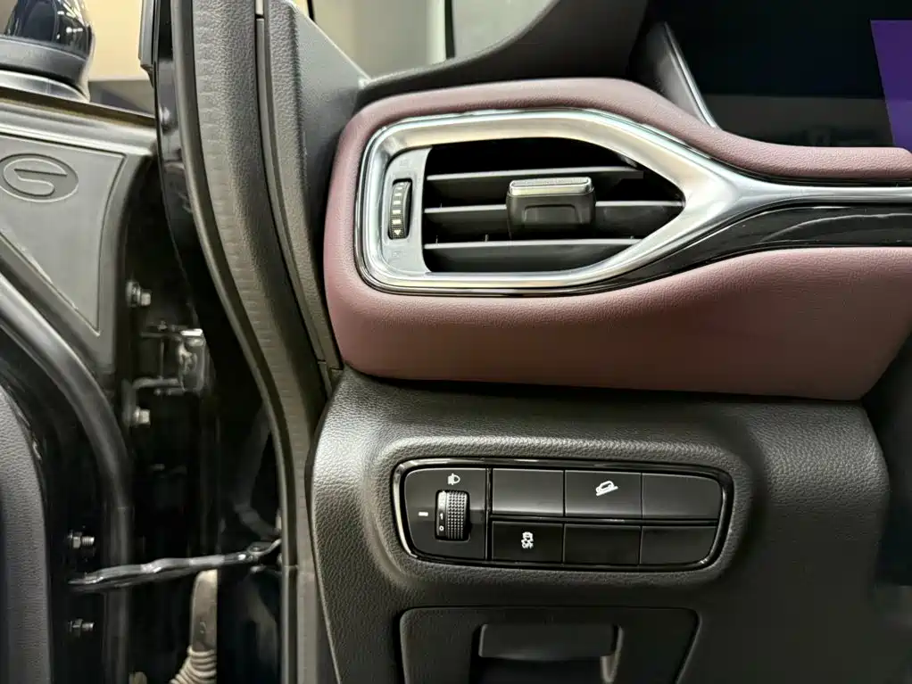 GAC Motor Trumpchi M6 — миниатюра 15