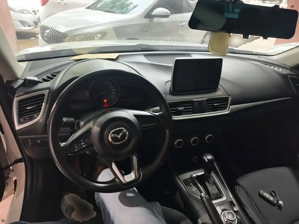 Mazda 3 Axela — миниатюра 10