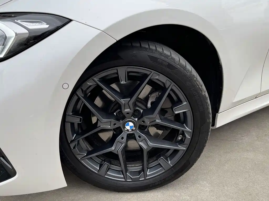 BMW 3 Series — миниатюра 12