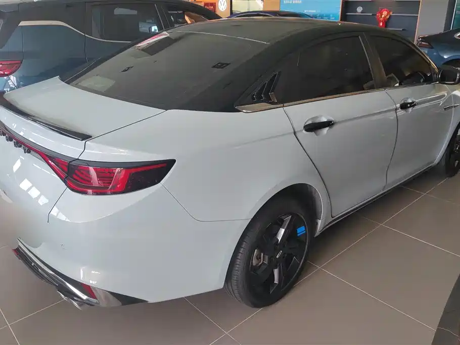 Geely Emgrand L HiP L HiP 2024 Champion 1.5TD-DHT Pro 100KM