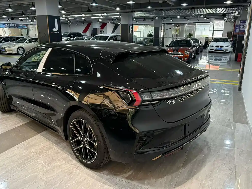 ZEEKR EXTREME KRYPTON 001