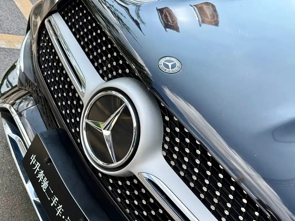 Mercedes-Benz GLE (Import) — миниатюра 12