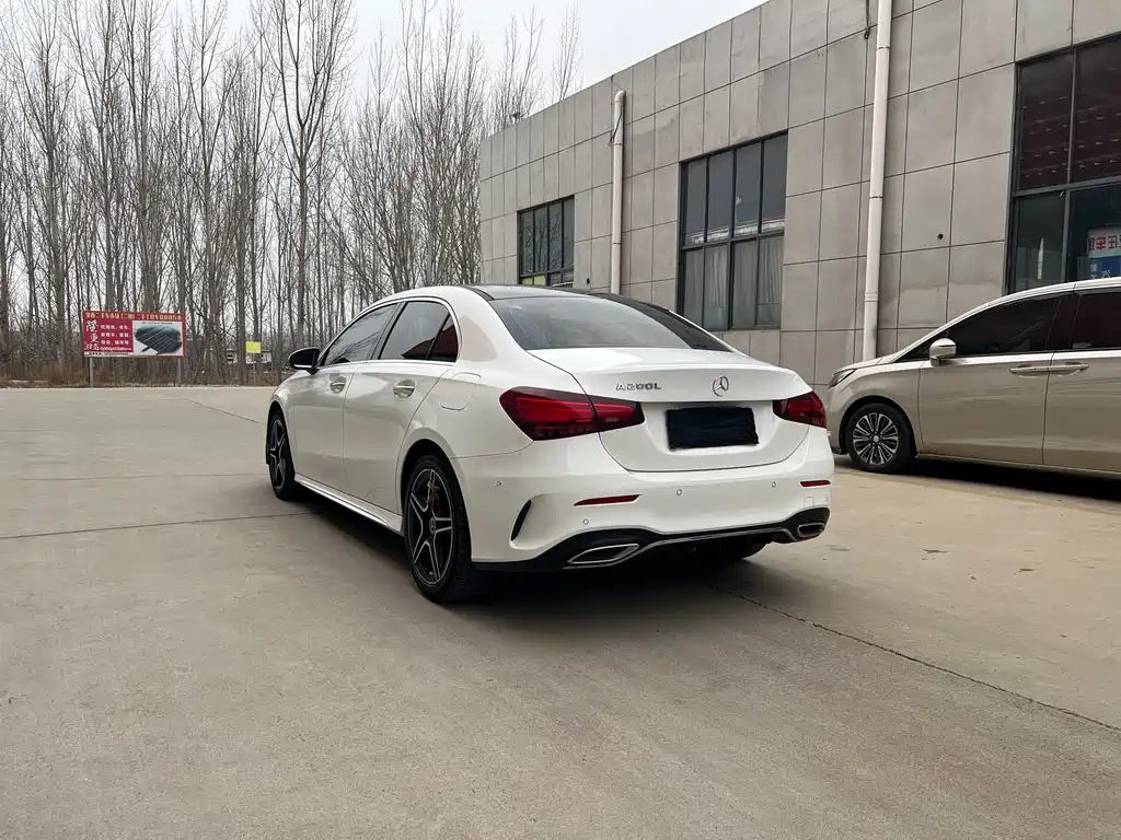 MERCEDES-BENZ A CLASS