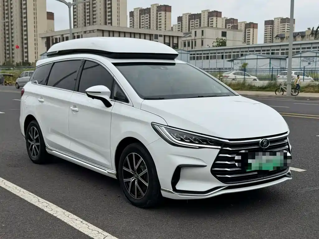 BYD MAX New Energy — миниатюра 3