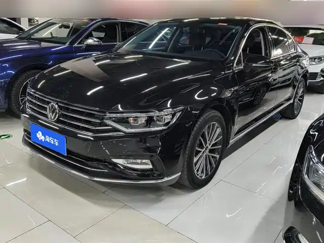 VOLKSWAGEN MAGOTAN 2021