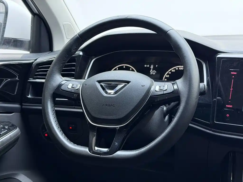 Jetta VS5 — миниатюра 8